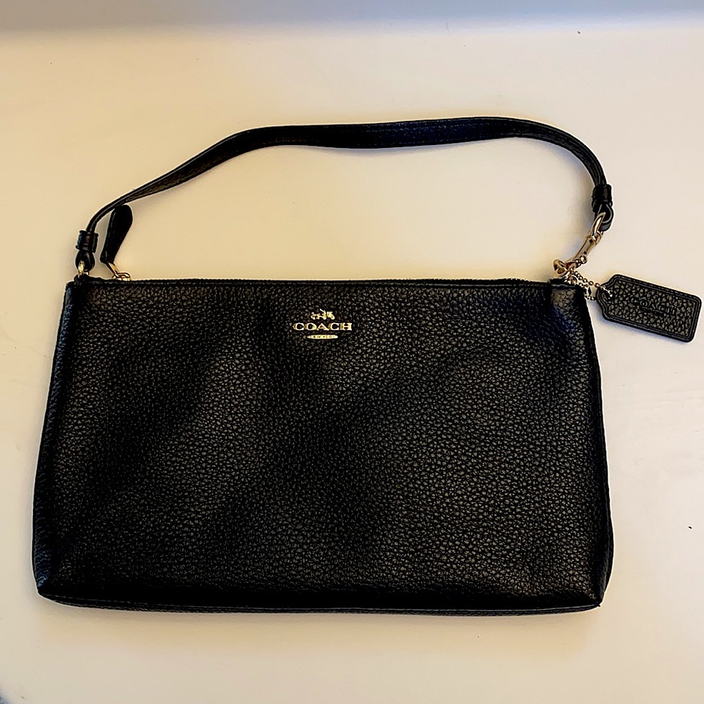 EUC Black Leather Coach Wristlet Clutch